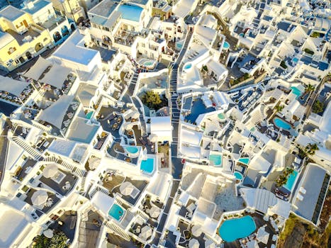 Santorini Villas With Dome Pools and Cliff Loungers
